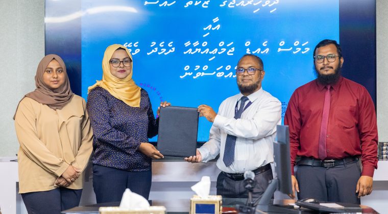 Zakat House MOU With Mom's Aid (5)